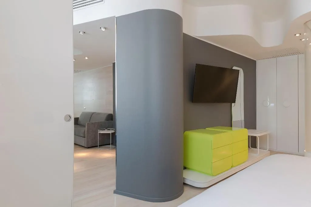SUITE ONE BEDROOM Room, Voco Milan Fiere, Milan