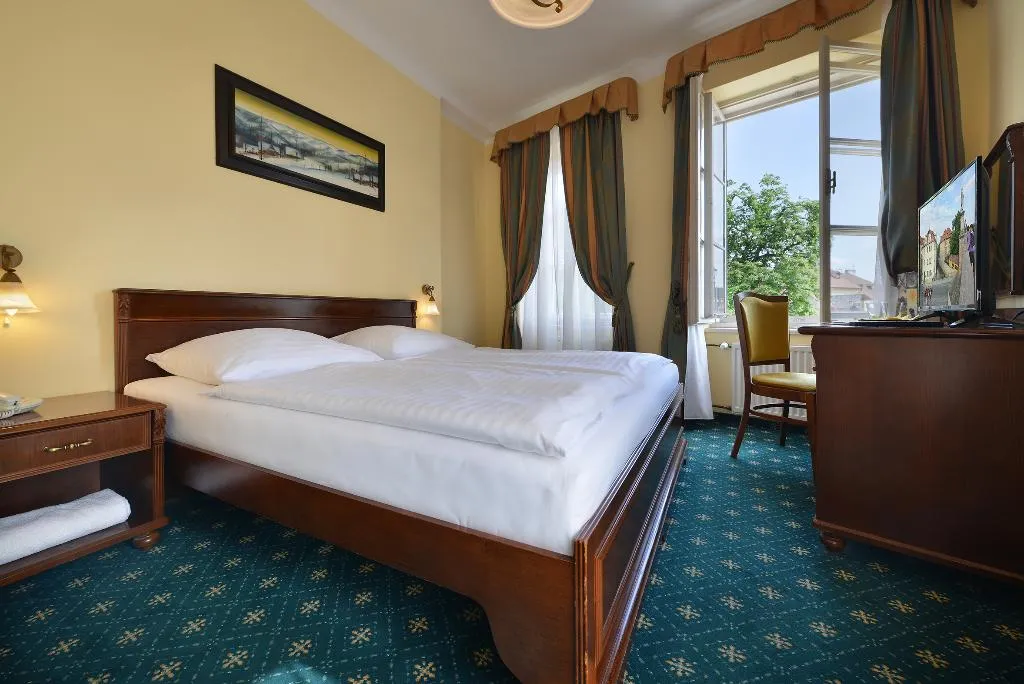 Double or Twin STANDARD Room, Certovka, Prague
