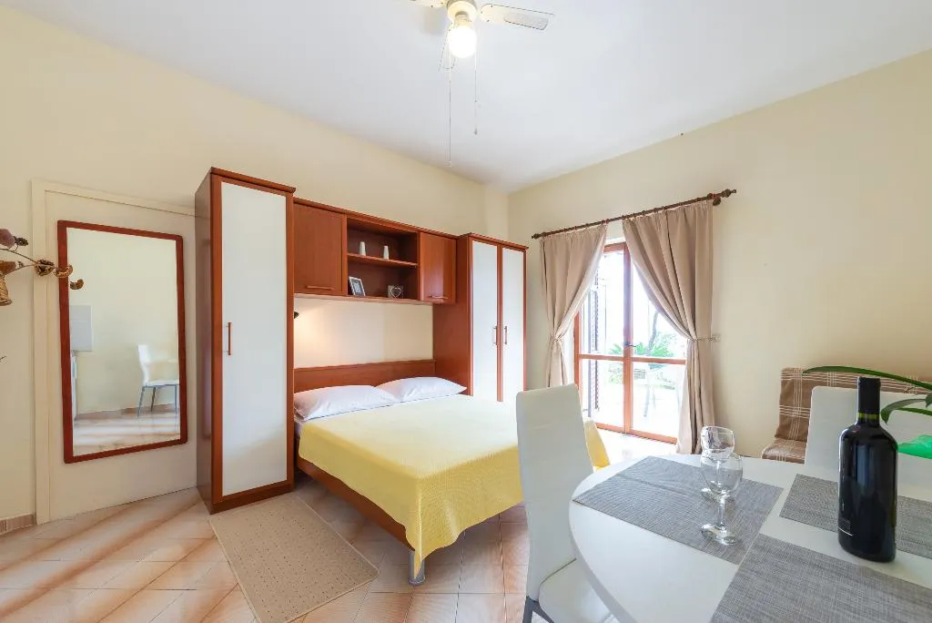 STUDIO WITH TERRACE Room, Apartments Matusko, Dubrovnik