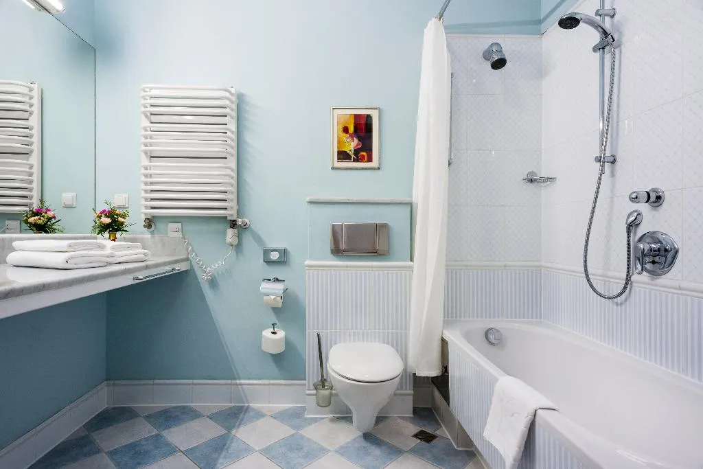 DOUBLE SUPERIOR Room, Hotel Maltanski, Krakow