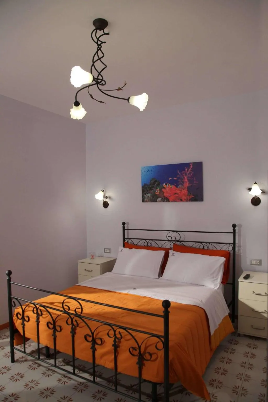Room, The Reef, Naples