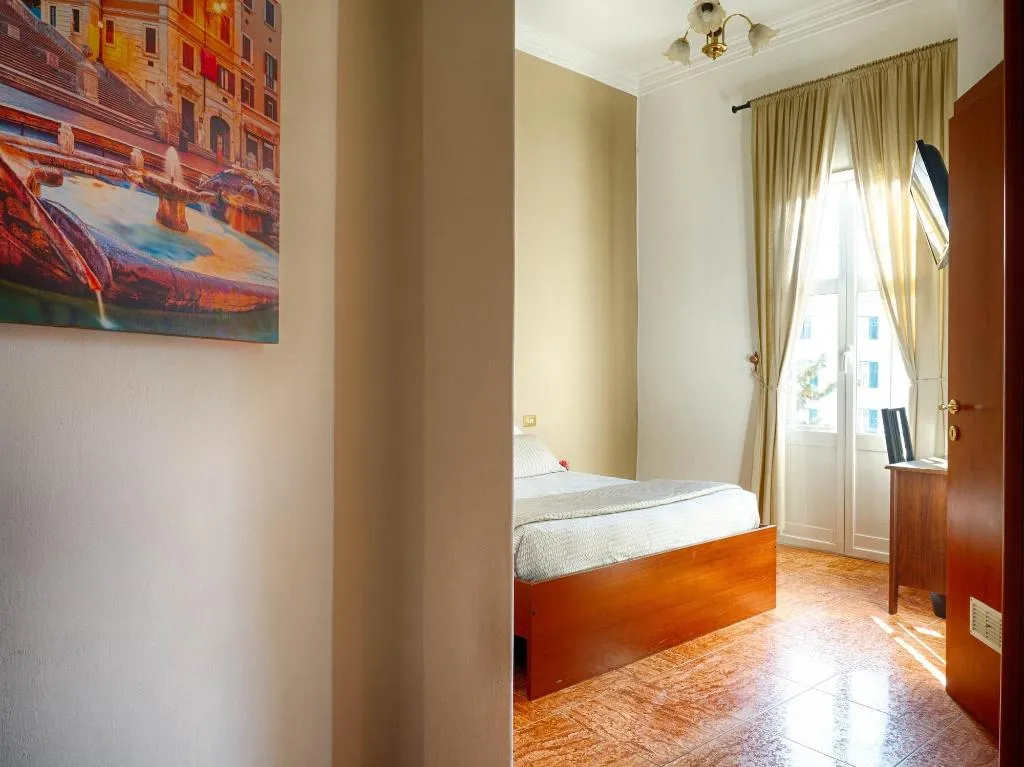 Room, Soggiorno Sunny, Naples