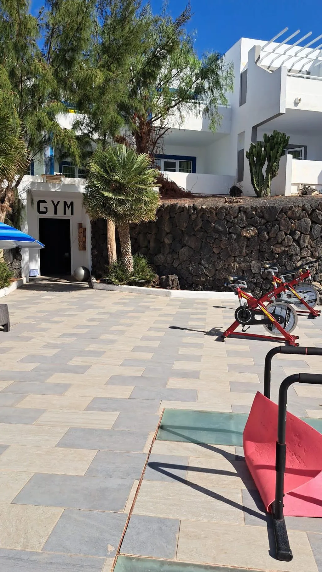 Sports and Entertainment, Apartamentos LIVVO Morromar, Lanzarote