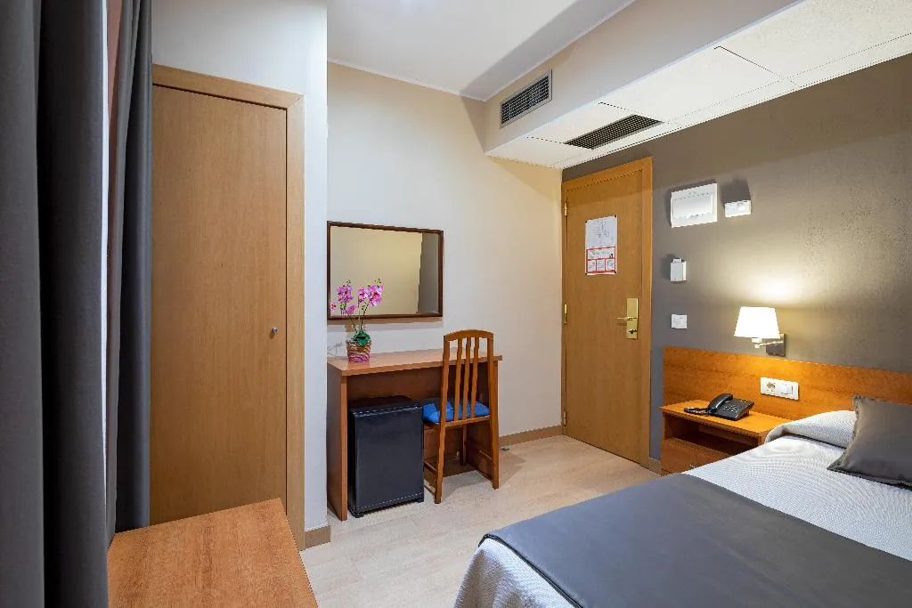 SINGLE STANDARD Room, Catalunya, Barcelona