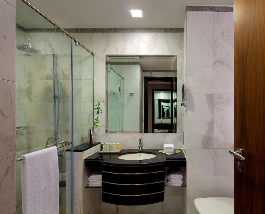 Room, Radisson Blu Hotel, Dubai Media City, Dubai