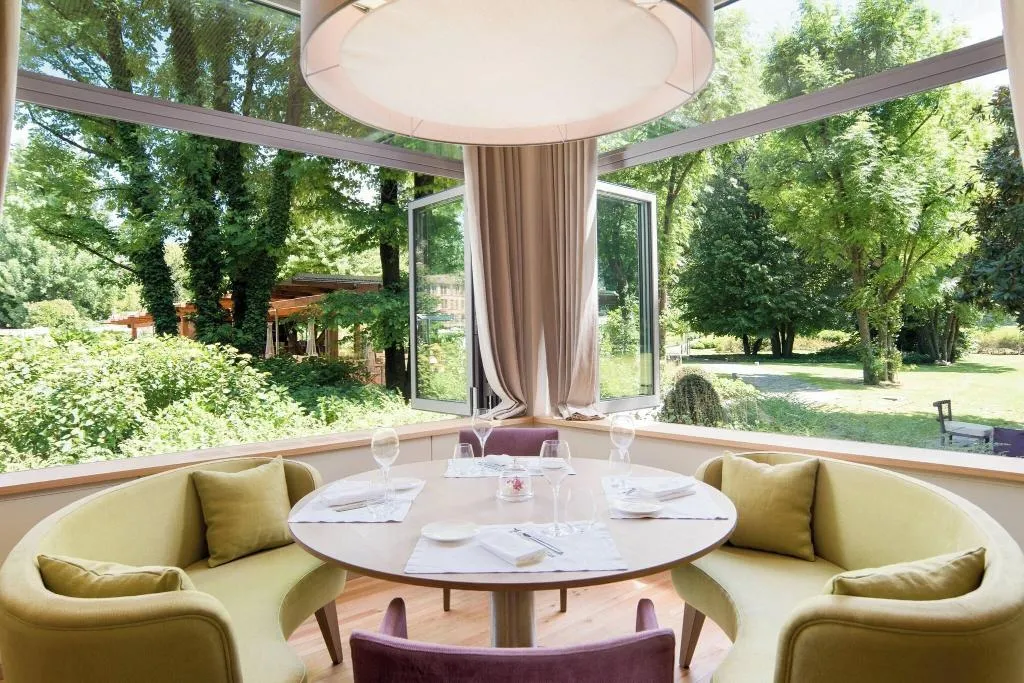 Restaurant, Sheraton Lake Como, Milan