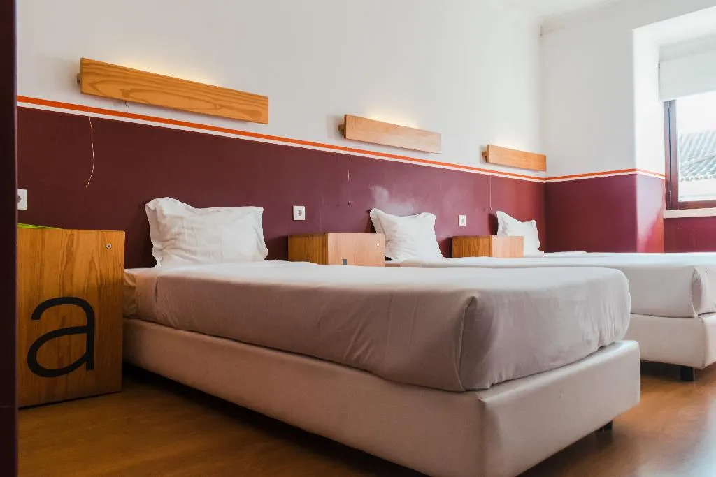 TRIPLE STANDARD Room, Hostel4U, Lisbon