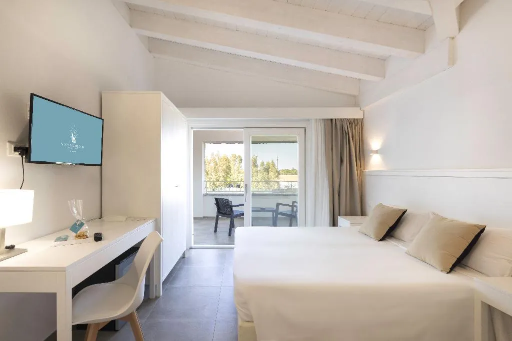 TRIPLE SUPERIOR Room, Hotel S'arena Beach, Olbia