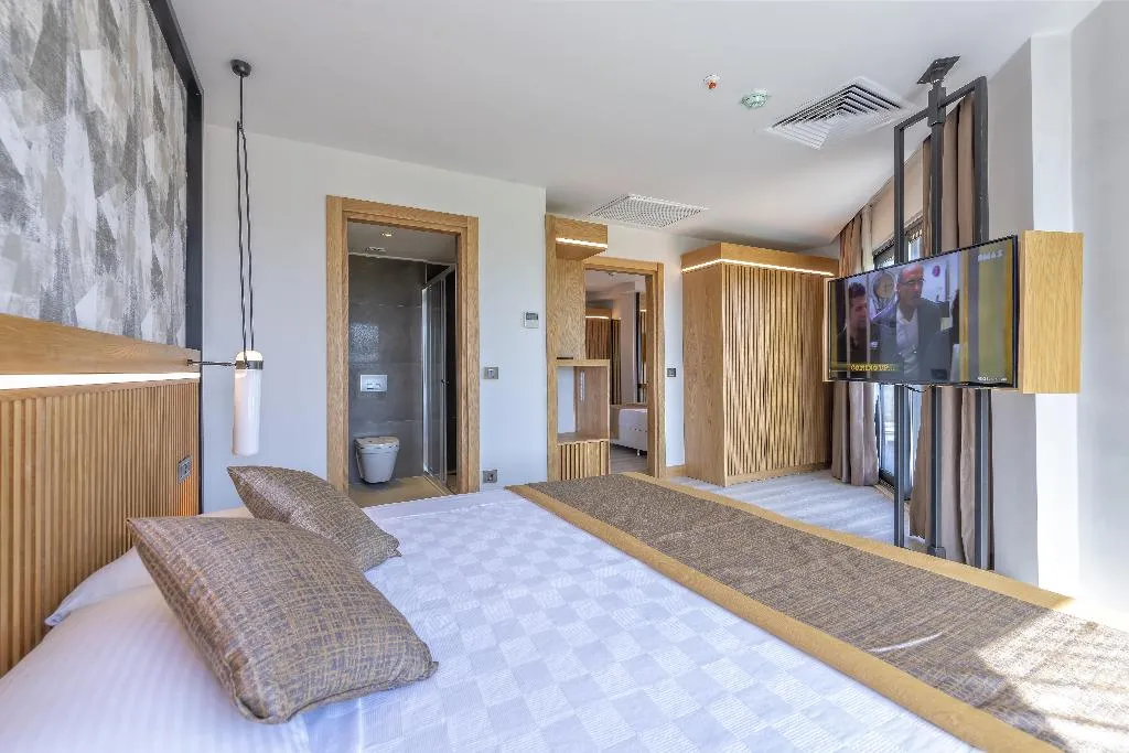 FAMILY ROOM TWO BEDROOMS TWO BATHROOMS Room, Sorgun Akadia Luxury Hotel  Adult Only +16 Age, Antalya