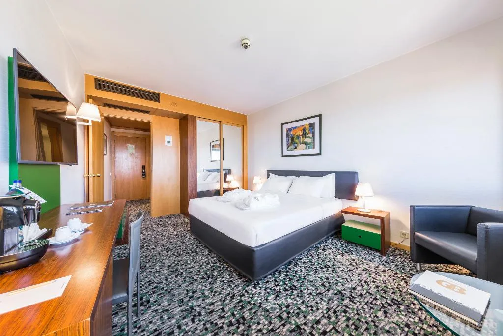 DOUBLE SUPERIOR Room, Ramada by Wyndham Lisbon, Lisbon