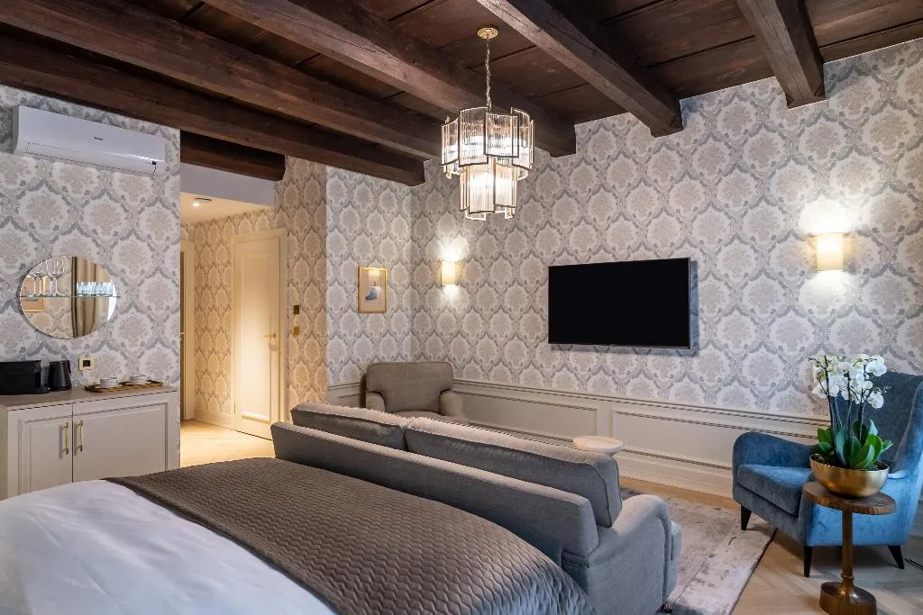 DOUBLE DELUXE Room, Hotel Unicus Palace Old Town - Destigo Hotels, Krakow