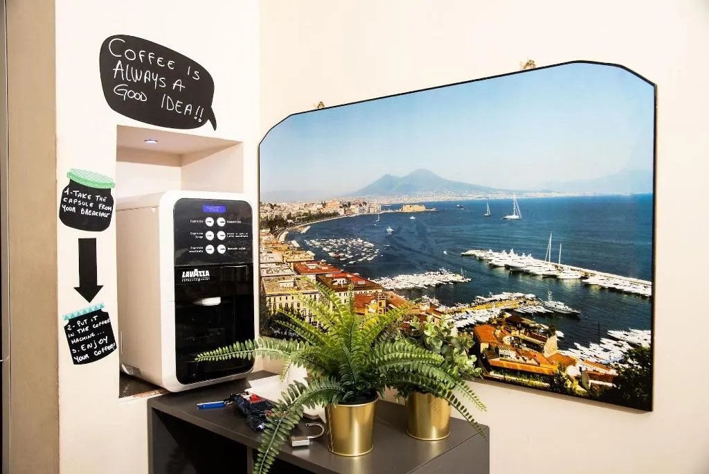 Room, B B Metropolitan, Naples