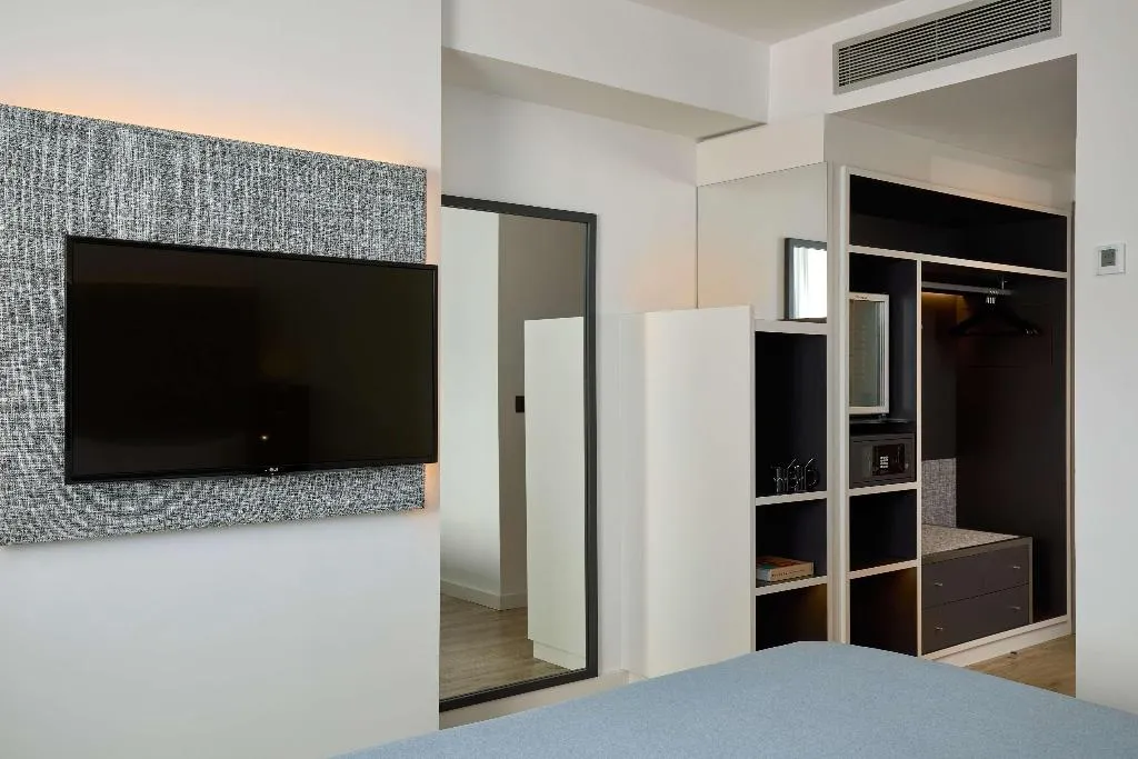 Double or Twin STANDARD Room, INNSiDE by Meliá Barcelona Apolo, Barcelona
