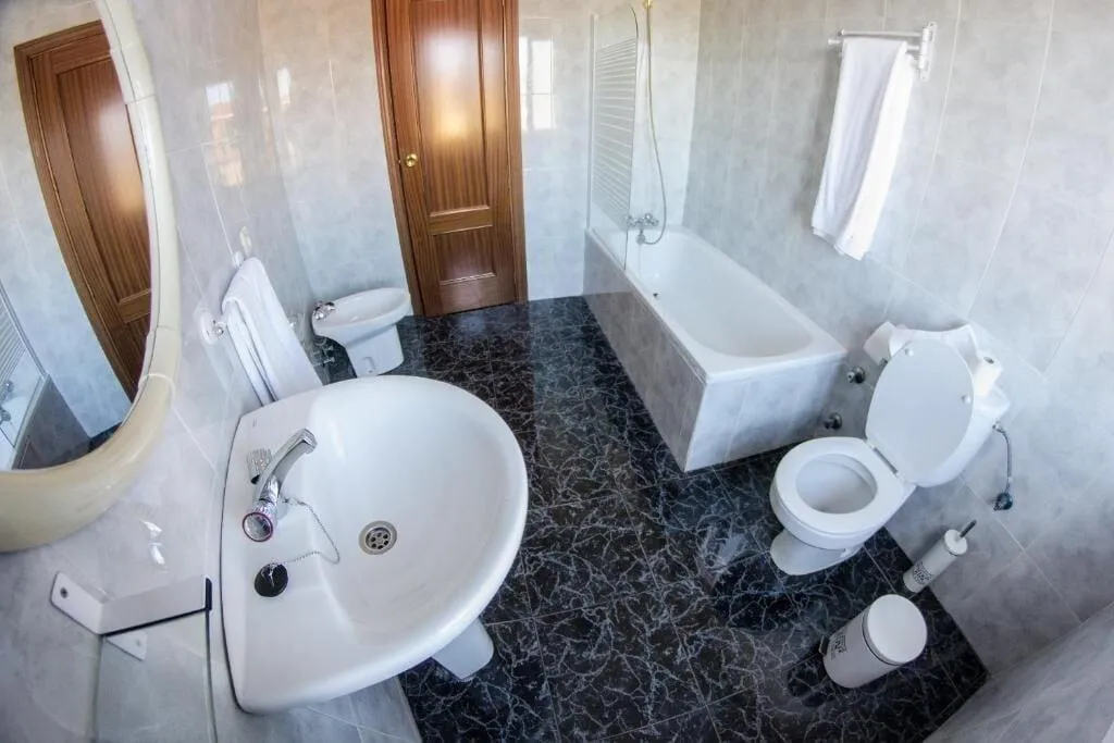 Room, Hostal Caminito Del Rey, Costa Del Sol