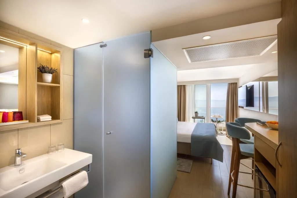 DOUBLE SEA VIEW WITH BALCONY Room, Girandella Resort, Valamar Collection - Adults, Istria