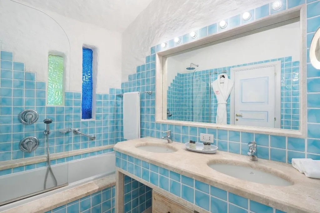 SUITE PREMIUM WITH VIEWS Room, Cervo, Olbia