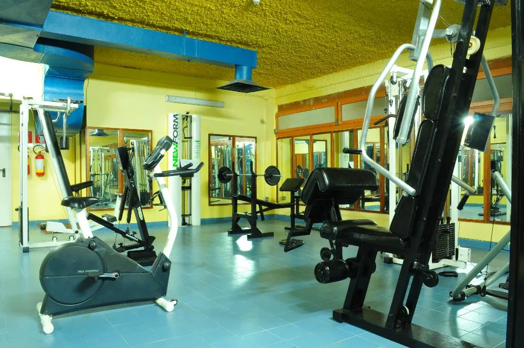 Sports and Entertainment, Marina Club Hotel, Naples