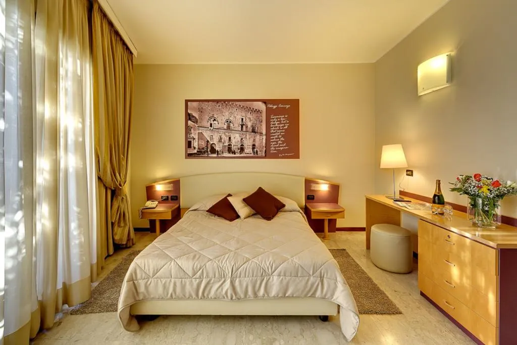 Room, Ariston and Palazzo Santa Caterina, Taormina