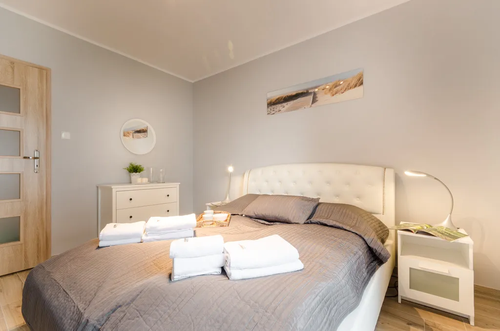 APARTMENT CAPACITY 4 ONE BEDROOM Room, Dom & House Apart Chmielna Park, Gdansk
