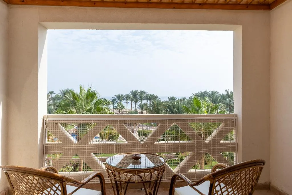 SINGLE SUPERIOR SEA VIEW Room, Fort Arabesque Resort, Spa and Villas, Red Sea Riviera