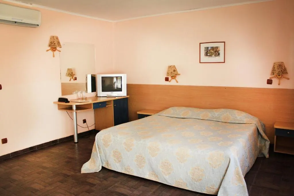 DOUBLE PARK VIEW Room, Villas Elenite - All Inclusive, Bourgas