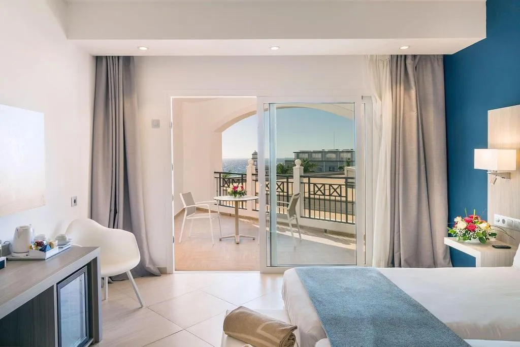 DOUBLE SINGLE USE PARTIAL SEA VIEW Room, Royal Palm Resort & Spa, Fuerteventura