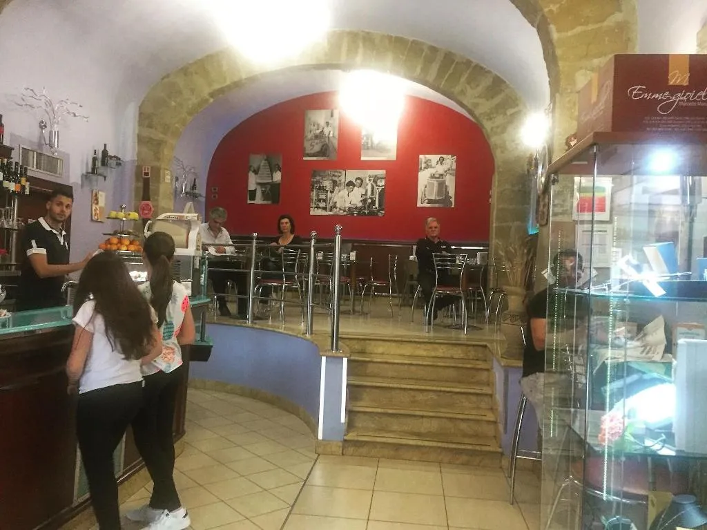 Restaurant, Amantea Bed And Breakfast, Palermo