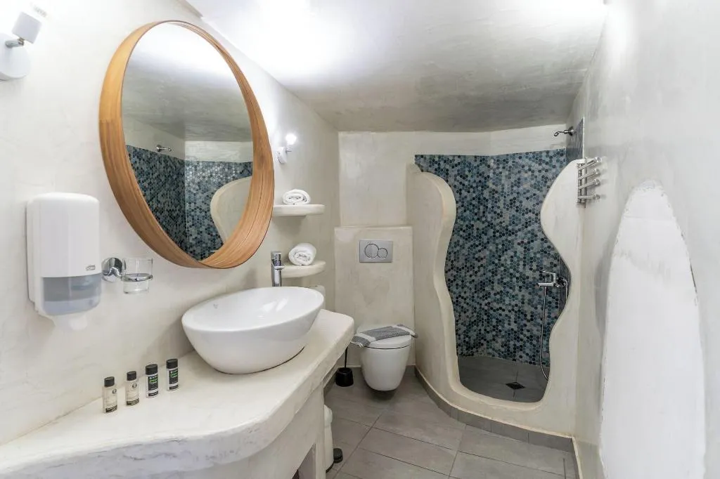 Room, Vogue Suites, Santorini