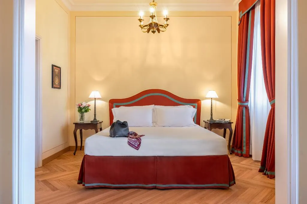 JUNIOR SUITE DELUXE Room, Grand Hotel Majestic, Milan
