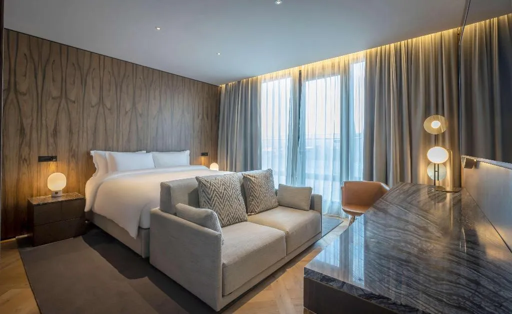 Room, Radisson Blu Royal Hotel, Dublin, Dublin