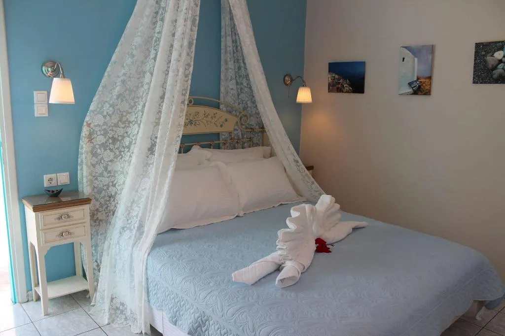 Room, Evizorzia Villas, Santorini
