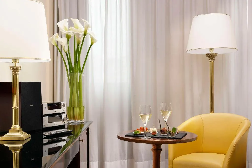 Room, UNA HOTELS Scandinavia Milano, Milan