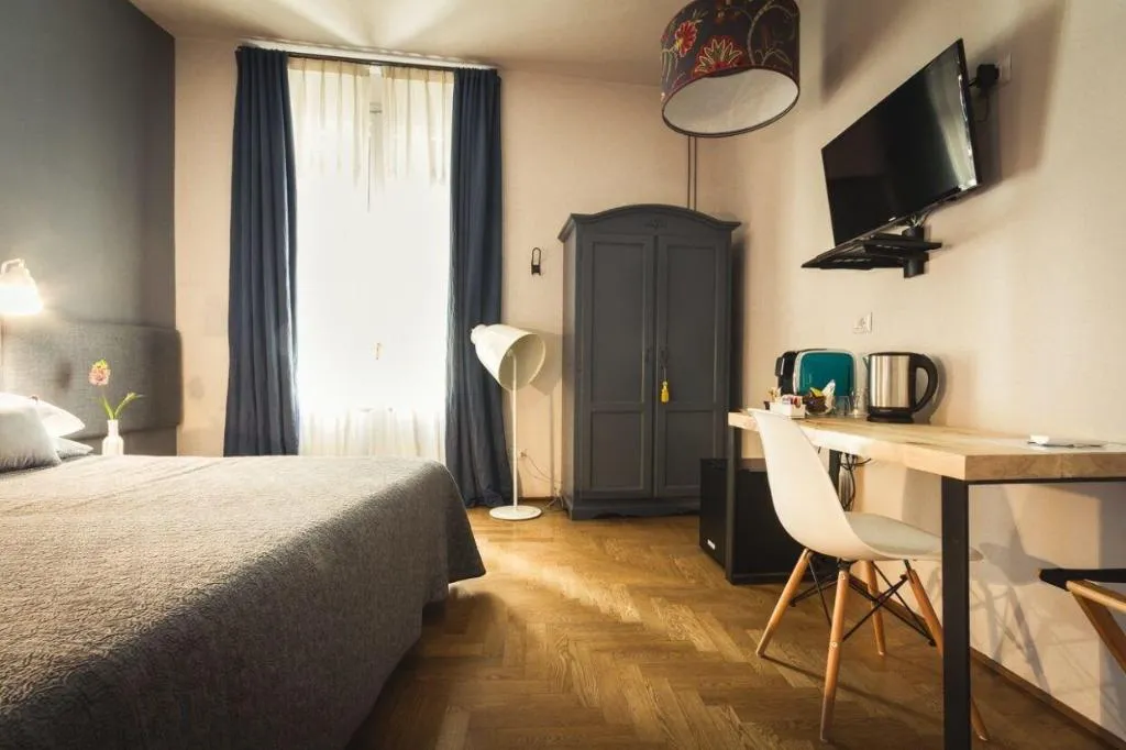 Room, Piccola Torre Maison, Milan