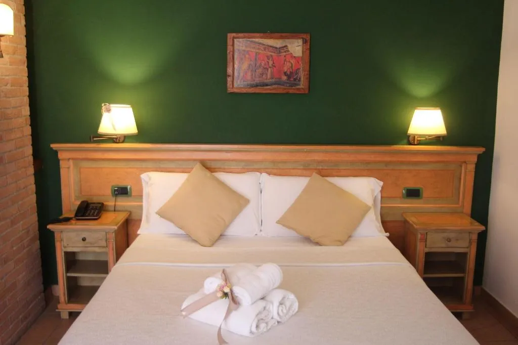 Room, Hotel Santa Caterina, Naples