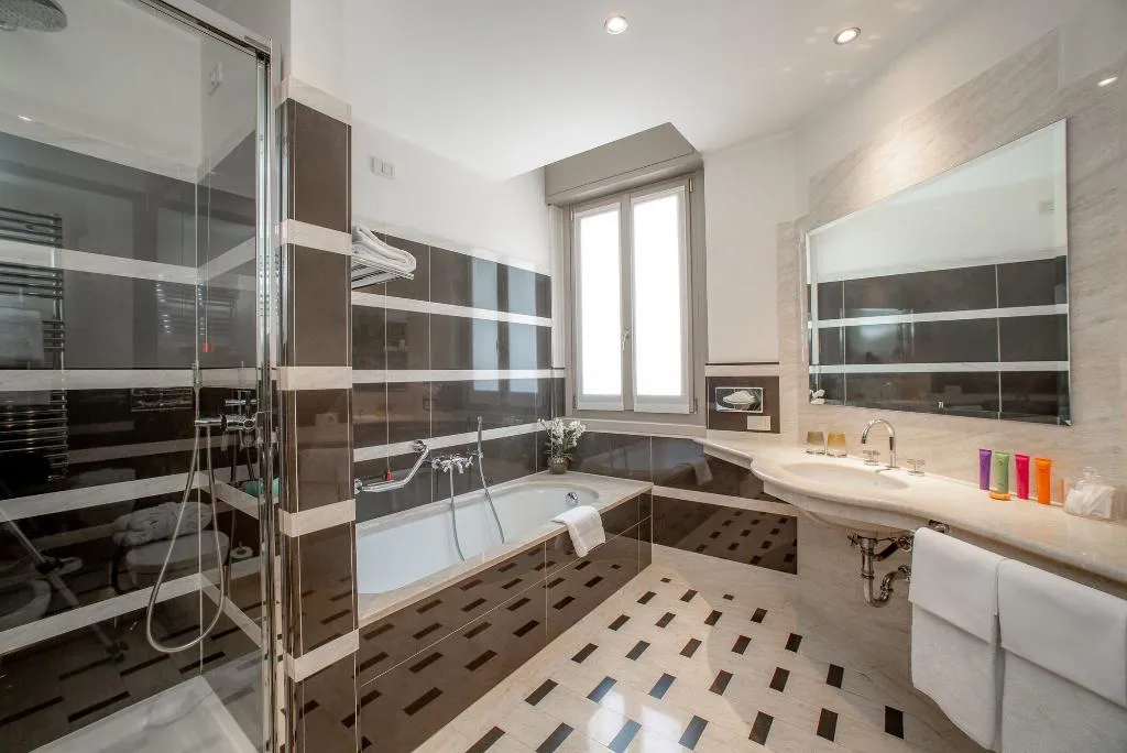 JUNIOR SUITE LAKE VIEW Room, Villa Flori, Milan