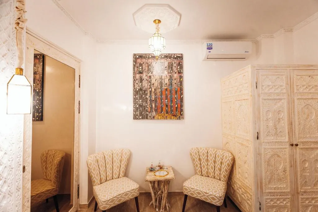 JUNIOR SUITE KING SIZE BED Room, Riad Andalla Spa, Marrakech