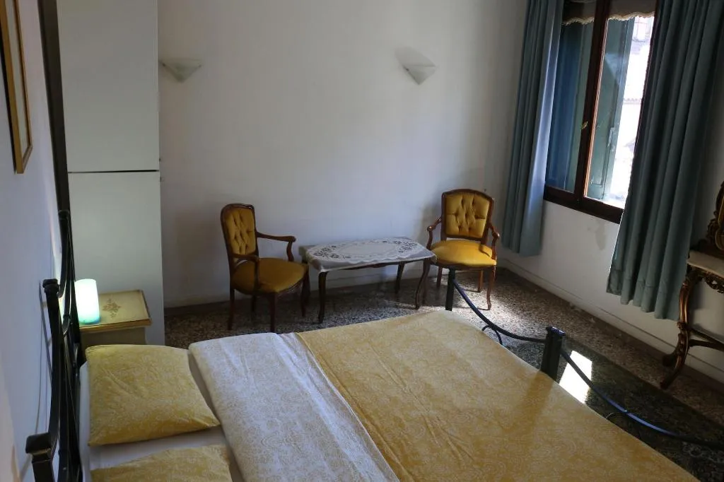 Room, Boutique San Marco, Venice