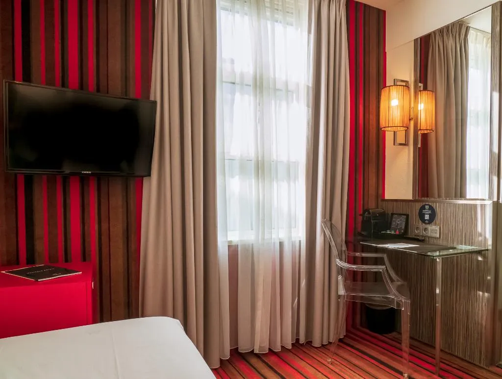 SINGLE DELUXE Room, WestCord City Centre Hotel Amsterdam, Amsterdam