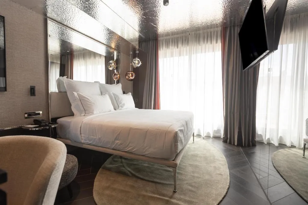 Room, Adia Aluma Athens, Curio Collection, Athens