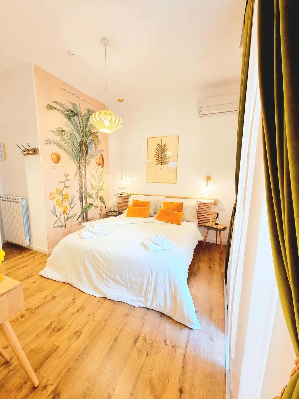 Room, Napoli Tree - Lungomare, Naples