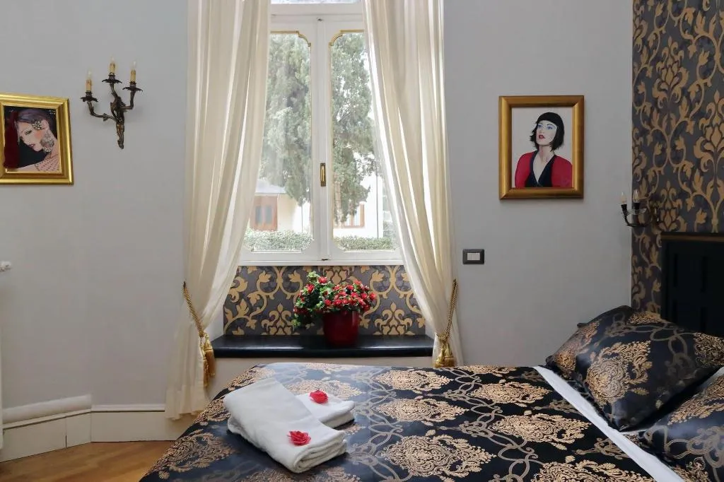 Room, Domus Monamì Luxury Suites, Rome