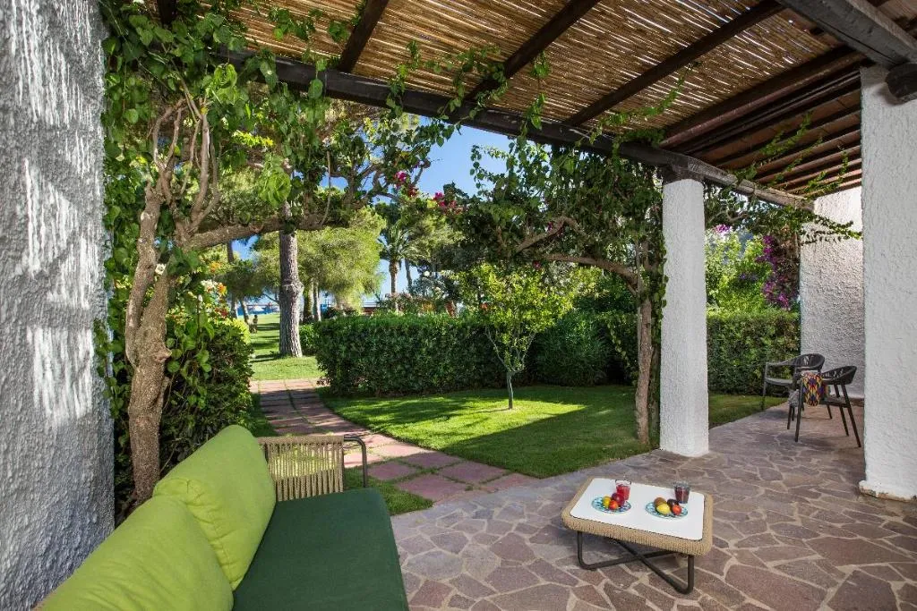 SUITE TWO BEDROOMS TWO BATHROOMS Room, Cormoran Hotel & Residence, Cagliari