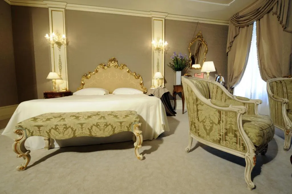 DOUBLE DELUXE Room, Ca' Sagredo Hotel, Venice
