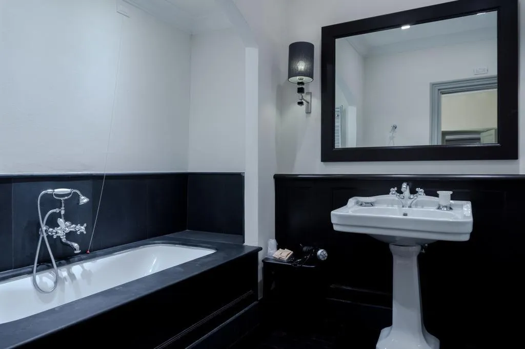 TRIPLE STANDARD Room, Relais Villa Il Palagio, Florence