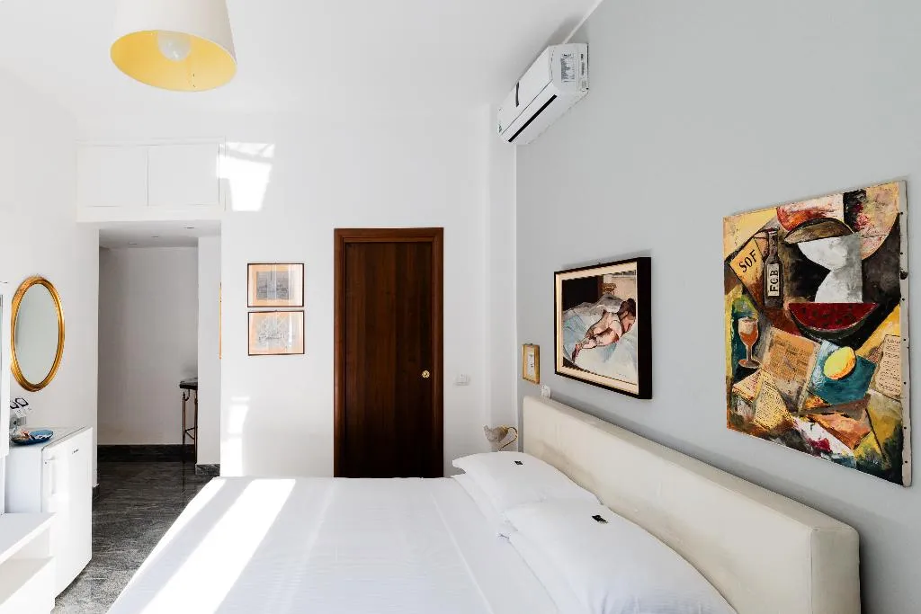 QUADRUPLE EXECUTIVE Room, Aiello Suites Executive, Milan