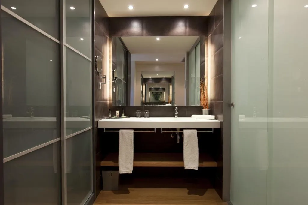 DOUBLE SINGLE USE STANDARD Room, Mon St Benet, Barcelona
