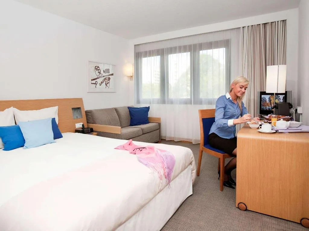 DOUBLE WITH DOUBLE BED Room, Novotel Gdansk Centrum, Gdansk