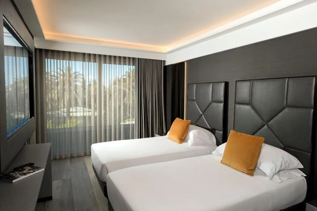 Room, Resort Tre Fontane, Naples