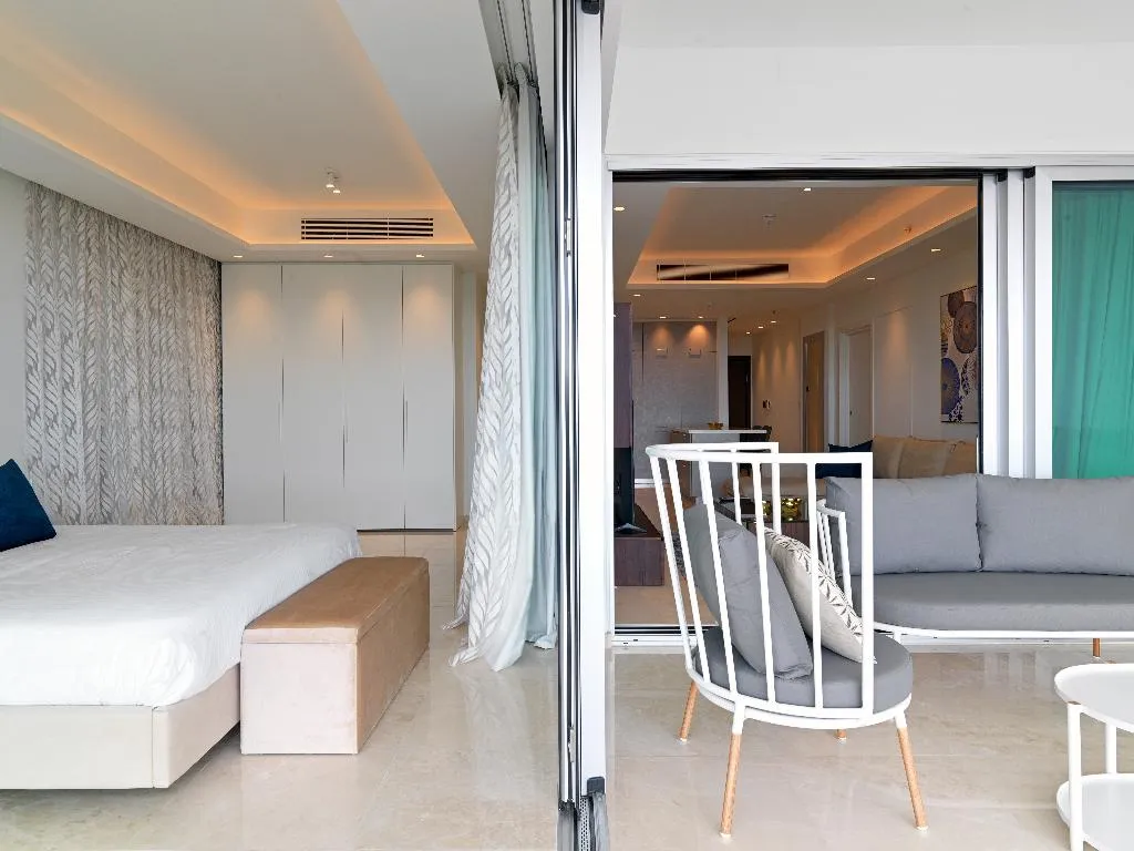 APARTMENT LUXURY Room, The Tower at St Raphael Resort, Cyprus