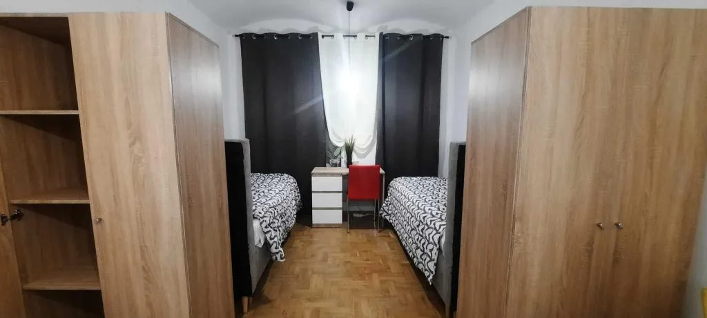 TWIN TWO BEDS Room, Lorf Hostel and Apartments, Krakow